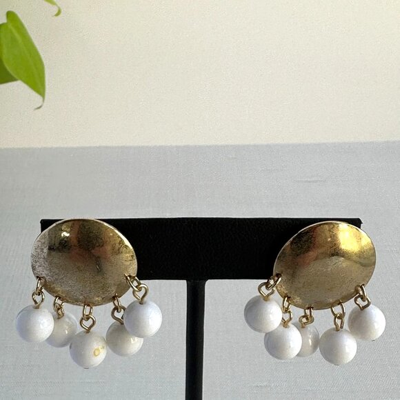 Vintage Sarah Coventry Earrings With Gold-Tone Circles & Milk Glass Dangles - Picture 7 of 10